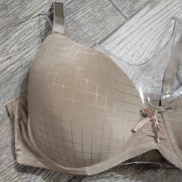 Amorarma 44DD Taupe underwire bra - Picture 2 of 13